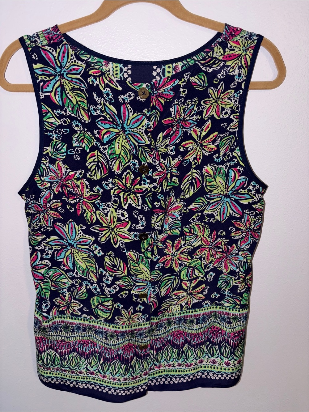 Lilly Pulitzer Navy Tank with Pink, Blue, Green and White Pattern, sz L - Picture 3 of 7